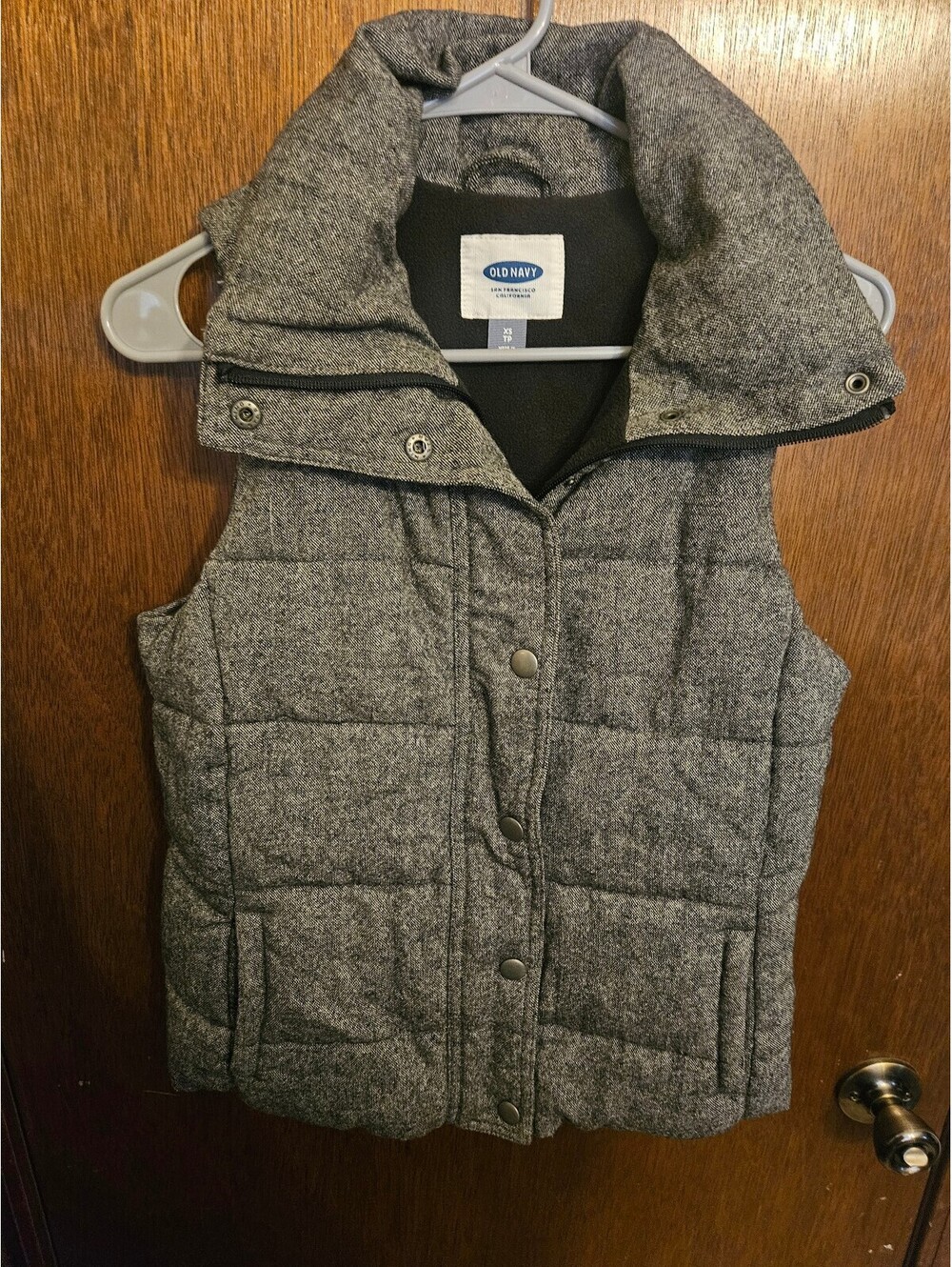 Old Navy Women's Gray Quilted Puffer Vest, Extra Small